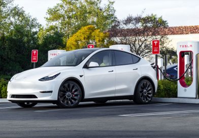 Elon Musk: Les chargeurs rapides de véhicules électriques Tesla seront rendus accessibles à d’autres marques fin 2021